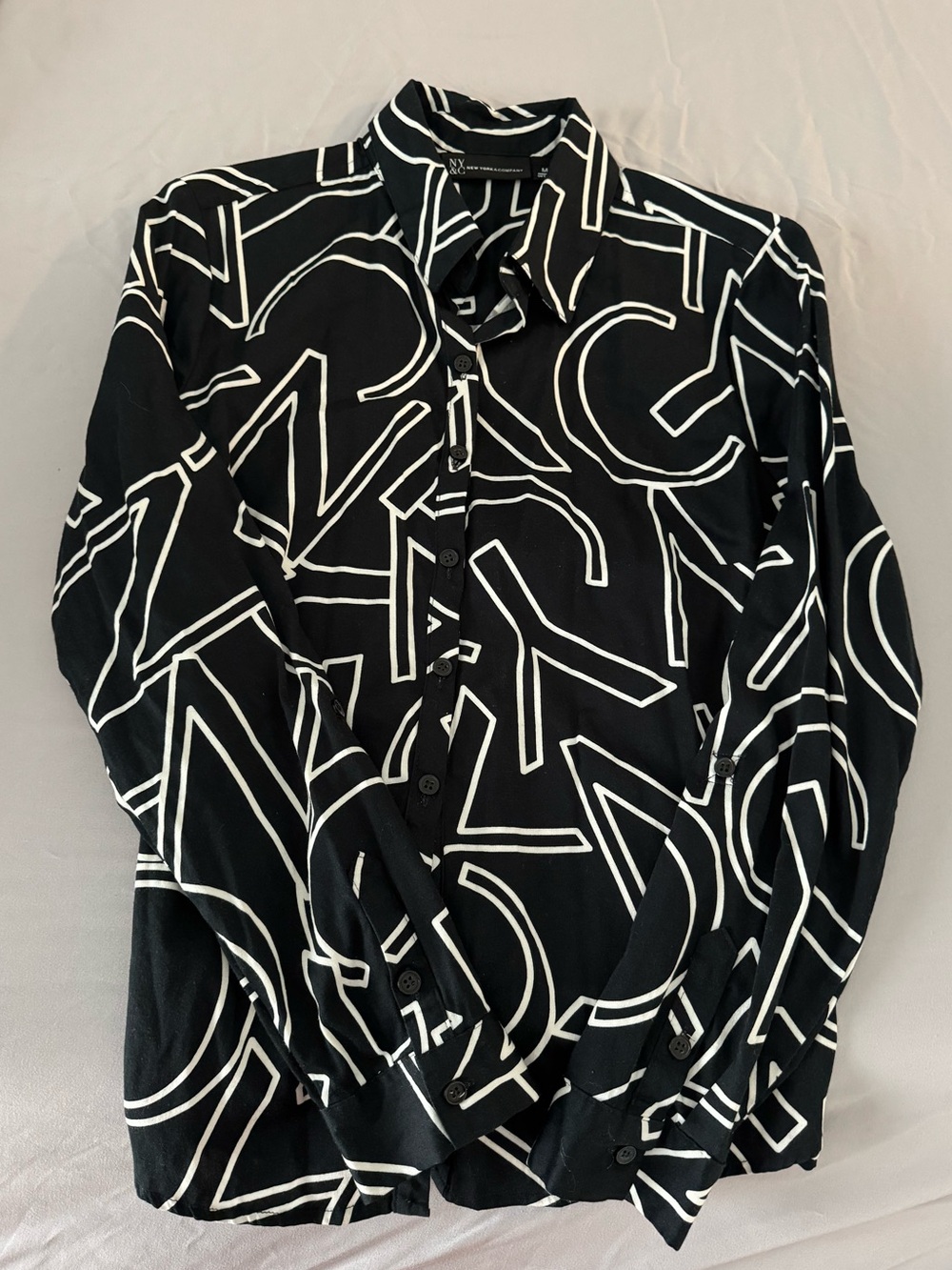 NY&C Black & White Graphic Button-Up Shirt